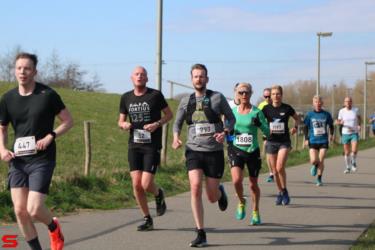 [Activiteiten en Festiviteiten] :: Riwal Halve Marathon hm (39)