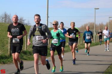 [Activiteiten en Festiviteiten] :: Riwal Halve Marathon hm (40)