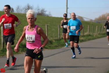 [Activiteiten en Festiviteiten] :: Riwal Halve Marathon hm (40)