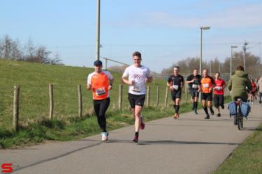[Activiteiten en Festiviteiten] :: Riwal Halve Marathon hm (38)