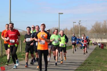 [Activiteiten en Festiviteiten] :: Riwal Halve Marathon hm (44)