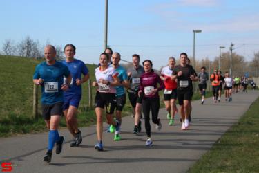 [Activiteiten en Festiviteiten] :: Riwal Halve Marathon hm (43)