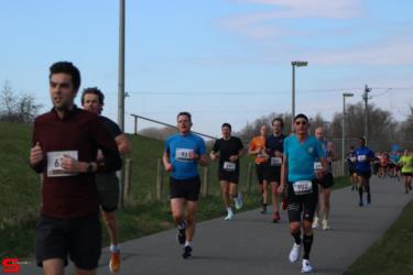 [Activiteiten en Festiviteiten] :: Riwal Halve Marathon hm (37)