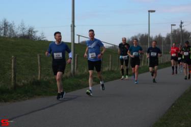 [Activiteiten en Festiviteiten] :: Riwal Halve Marathon hm (49)