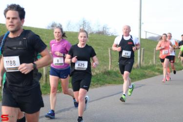 [Activiteiten en Festiviteiten] :: Riwal Halve Marathon hm (39)
