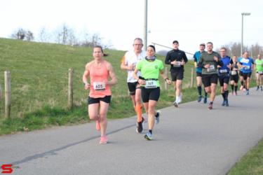 [Activiteiten en Festiviteiten] :: Riwal Halve Marathon hm (42)