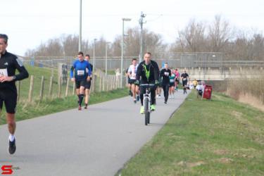 [Activiteiten en Festiviteiten] :: Riwal Halve Marathon hm (50)