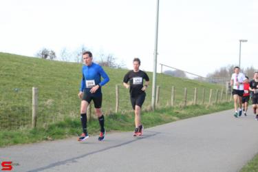 [Activiteiten en Festiviteiten] :: Riwal Halve Marathon hm (37)