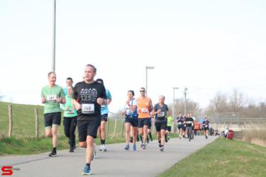 [Activiteiten en Festiviteiten] :: Riwal Halve Marathon hm (39)