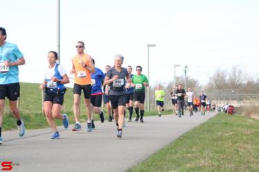 [Activiteiten en Festiviteiten] :: Riwal Halve Marathon hm (40)