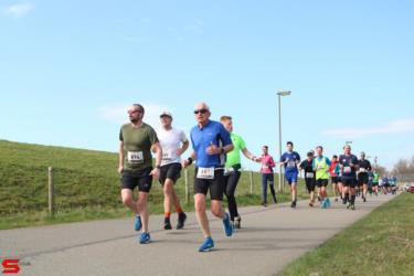 [Activiteiten en Festiviteiten] :: Riwal Halve Marathon hm (48)