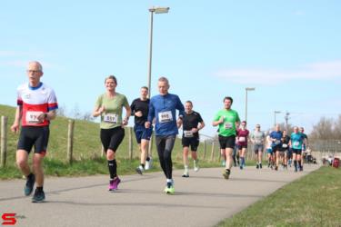 [Activiteiten en Festiviteiten] :: Riwal Halve Marathon hm (41)
