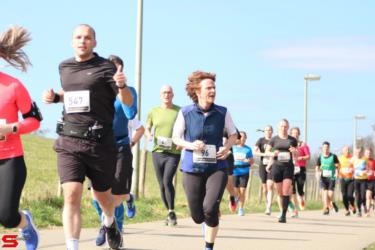 [Activiteiten en Festiviteiten] :: Riwal Halve Marathon hm (46)