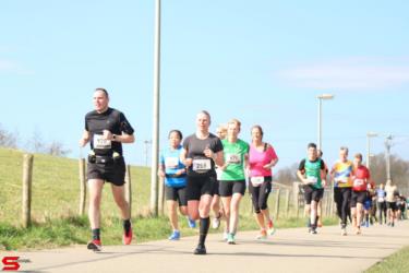 [Activiteiten en Festiviteiten] :: Riwal Halve Marathon hm (49)