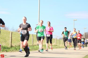 [Activiteiten en Festiviteiten] :: Riwal Halve Marathon hm (51)