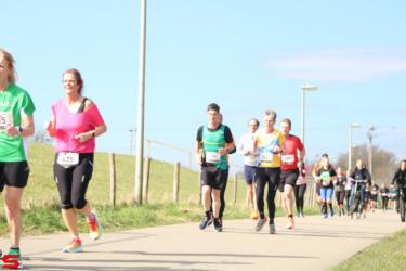 [Activiteiten en Festiviteiten] :: Riwal Halve Marathon hm (38)