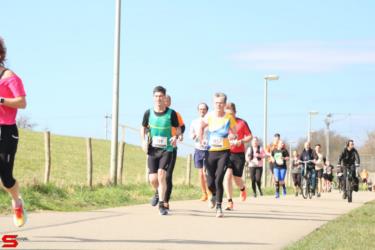 [Activiteiten en Festiviteiten] :: Riwal Halve Marathon hm (39)