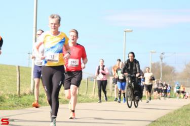 [Activiteiten en Festiviteiten] :: Riwal Halve Marathon hm (42)