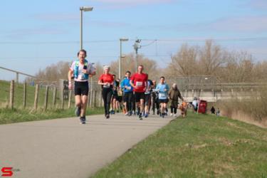 [Activiteiten en Festiviteiten] :: Riwal Halve Marathon hm (46)