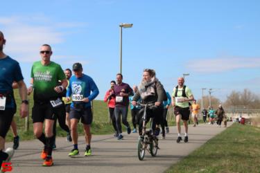 [Activiteiten en Festiviteiten] :: Riwal Halve Marathon hm (44)