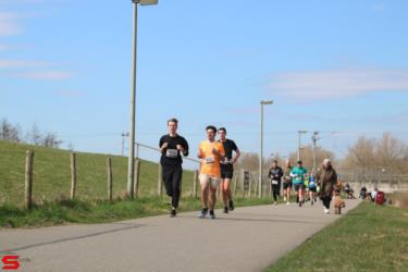 [Activiteiten en Festiviteiten] :: Riwal Halve Marathon hm (47)