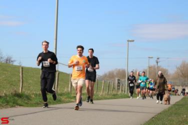 [Activiteiten en Festiviteiten] :: Riwal Halve Marathon hm (49)