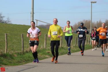 [Activiteiten en Festiviteiten] :: Riwal Halve Marathon hm (43)