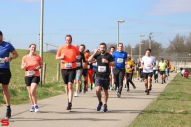 [Activiteiten en Festiviteiten] :: Riwal Halve Marathon hm (49)