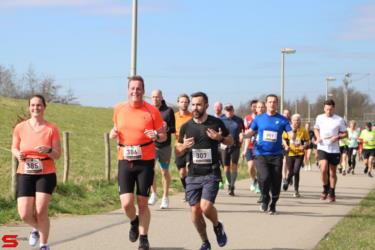 [Activiteiten en Festiviteiten] :: Riwal Halve Marathon hm (50)