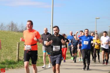 [Activiteiten en Festiviteiten] :: Riwal Halve Marathon hm (51)