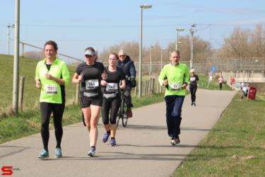 [Activiteiten en Festiviteiten] :: Riwal Halve Marathon hm (37)