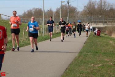 [Activiteiten en Festiviteiten] :: Riwal Halve Marathon hm (39)