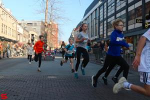 [Activiteiten en Festiviteiten] :: Drechtstadloop Gro-Up Jeugdloop (17)