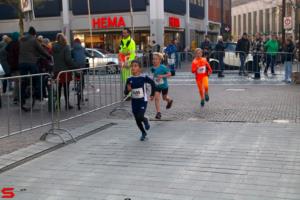 [Activiteiten en Festiviteiten] :: Drechtstadloop Gro-Up Jeugdloop (21)