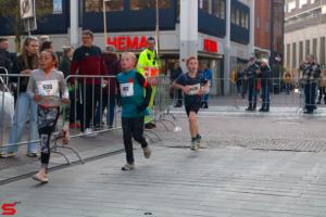 [Activiteiten en Festiviteiten] :: Drechtstadloop Gro-Up Jeugdloop (24)