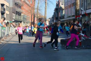 [Activiteiten en Festiviteiten] :: Drechtstadloop Gro-Up Puppy Run (19)
