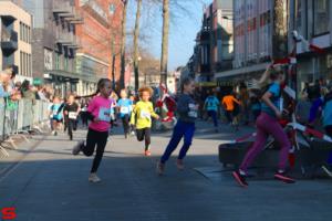 [Activiteiten en Festiviteiten] :: Drechtstadloop Gro-Up Puppy Run (20)