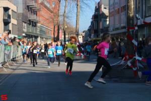 [Activiteiten en Festiviteiten] :: Drechtstadloop Gro-Up Puppy Run (6)