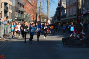 [Activiteiten en Festiviteiten] :: Drechtstadloop Gro-Up Puppy Run (8)