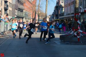 [Activiteiten en Festiviteiten] :: Drechtstadloop Gro-Up Puppy Run (9)