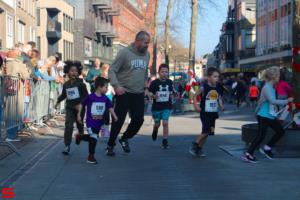 [Activiteiten en Festiviteiten] :: Drechtstadloop Gro-Up Puppy Run (17)