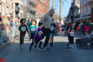 [Activiteiten en Festiviteiten] :: Drechtstadloop Gro-Up Puppy Run (18)