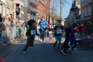 [Activiteiten en Festiviteiten] :: Drechtstadloop Gro-Up Puppy Run (19)