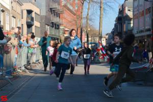 [Activiteiten en Festiviteiten] :: Drechtstadloop Gro-Up Puppy Run (20)