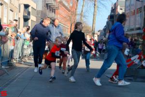 [Activiteiten en Festiviteiten] :: Drechtstadloop Gro-Up Puppy Run (15)