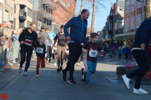 [Activiteiten en Festiviteiten] :: Drechtstadloop Gro-Up Puppy Run (17)