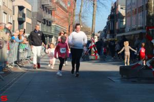 [Activiteiten en Festiviteiten] :: Drechtstadloop Gro-Up Puppy Run (14)
