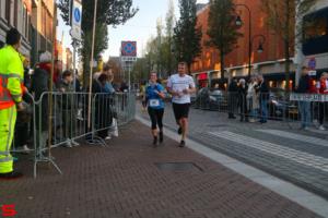 [Activiteiten en Festiviteiten] :: Drechtstadloop Halve Marathon Eind (56)
