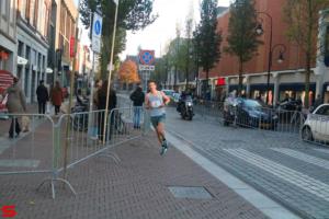 [Activiteiten en Festiviteiten] :: Drechtstadloop Halve Marathon Eind (60)