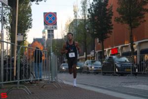 [Activiteiten en Festiviteiten] :: Drechtstadloop Halve Marathon Eind (60)